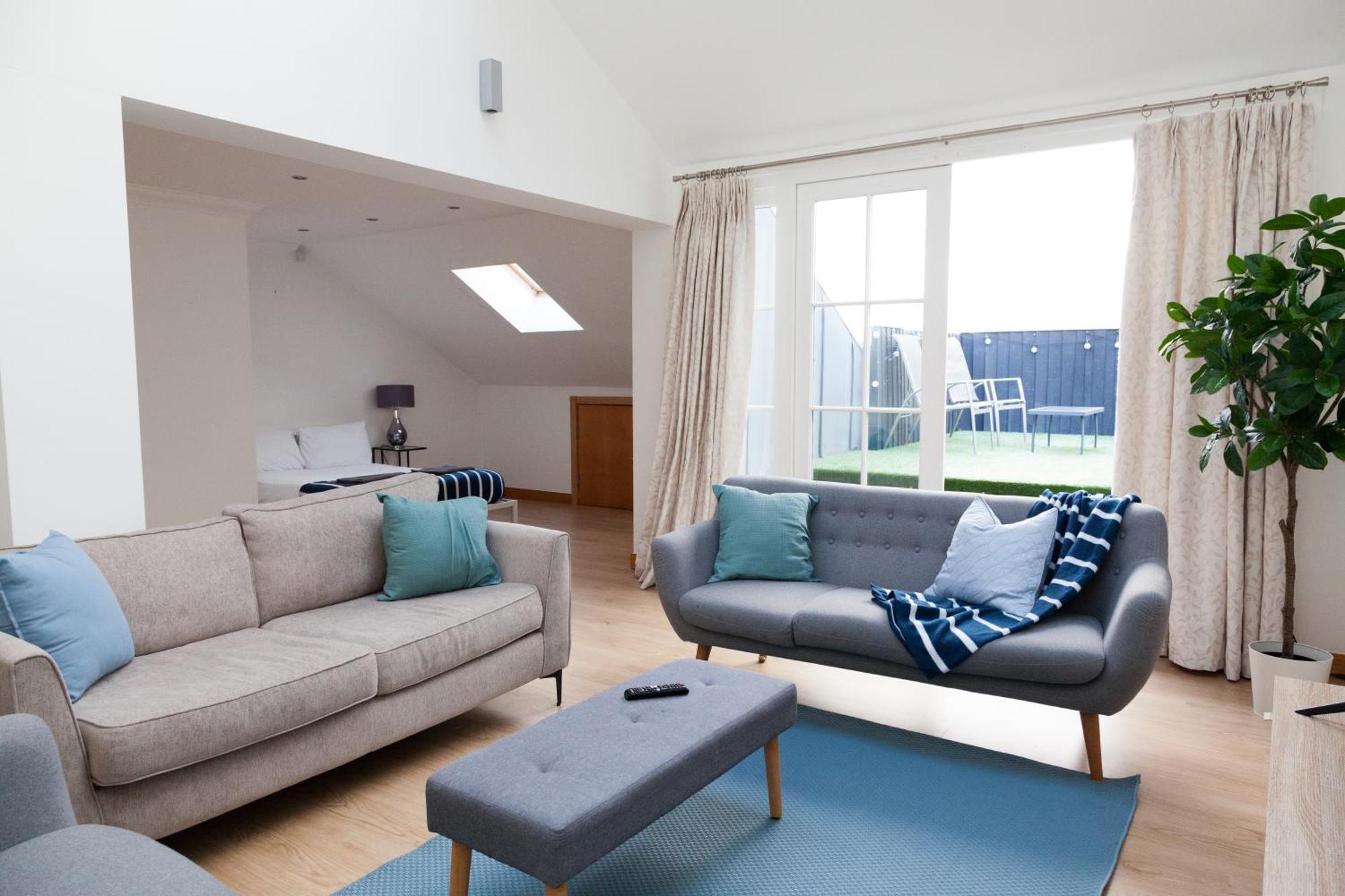 Weekly & Monthly Stays In Penthouse For Contractors Or Leisure Single Or Superking Beds Available Birkenhead Exterior photo